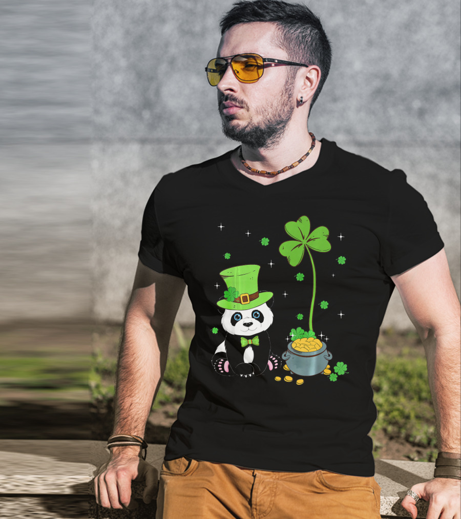 Shamrock Leprechaun Panda St Patricks Pot Of Gold T-Shirt
