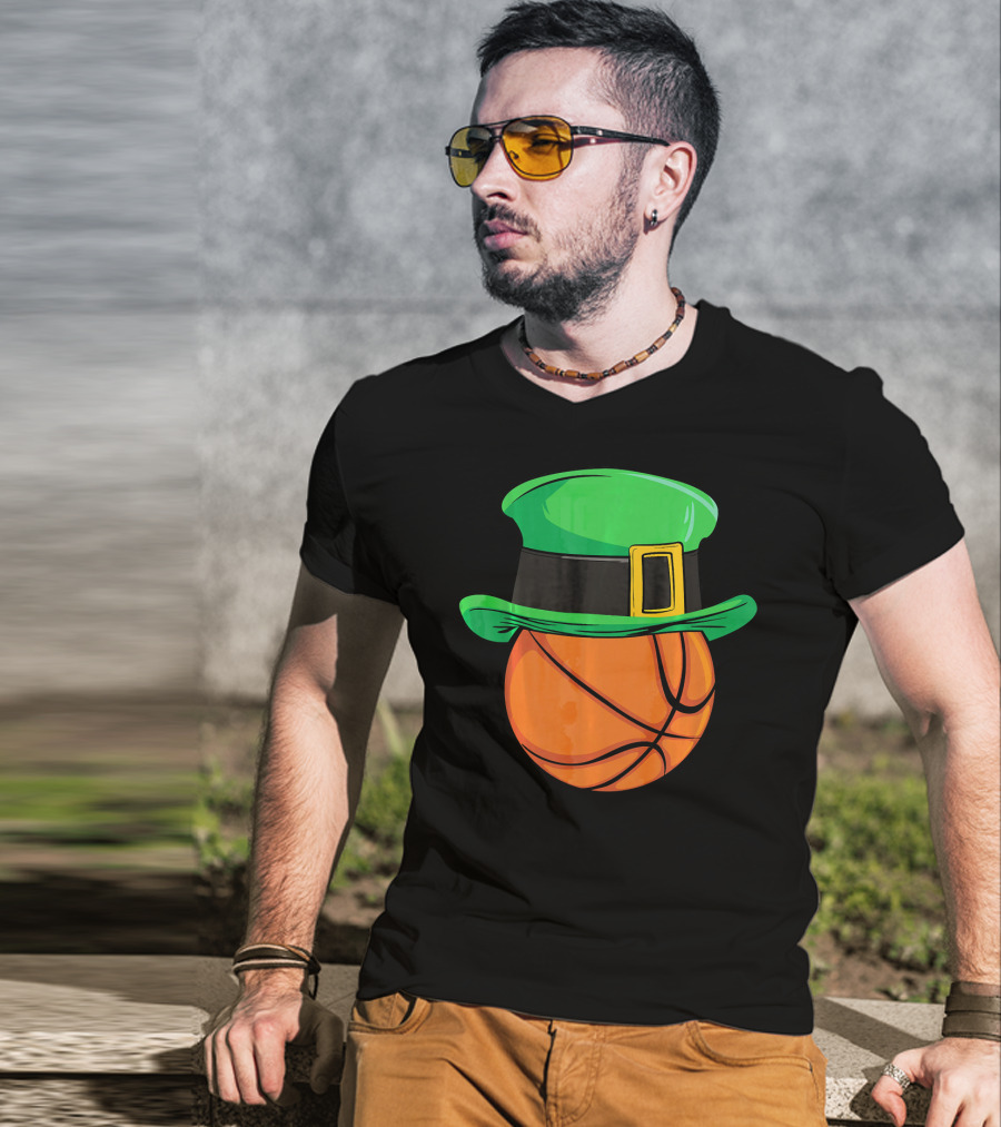 Leprechaun Hat Basketball St Patricks Day T-Shirt