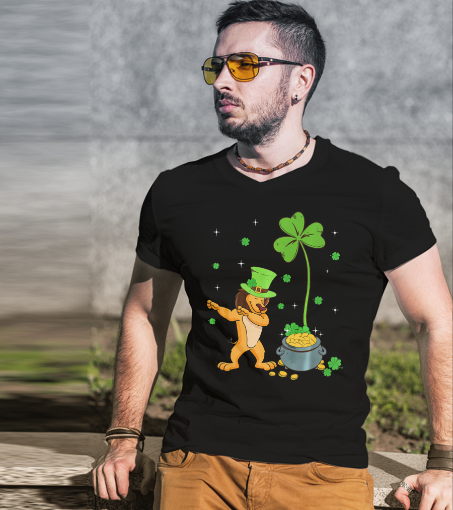 Shamrock Leprechaun Lion Pot Of Gold Clover Dance T-Shirt