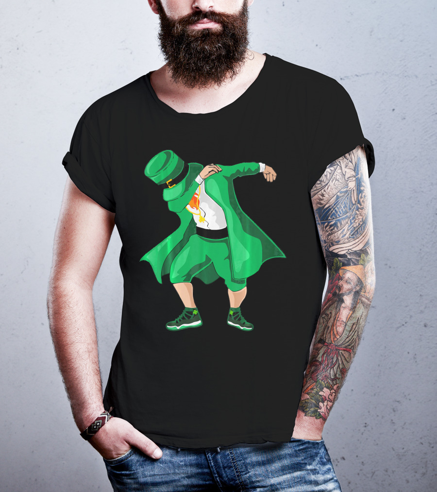 Dabbing Irish Leprechaun In Green Suit With Shamrock Shoes T-Shirt