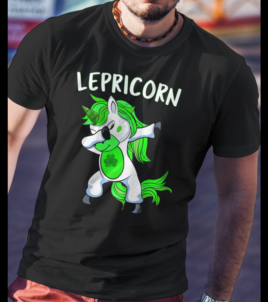 Lepricorn Dabbing Unicorn Leprechaun With Clover T-Shirt