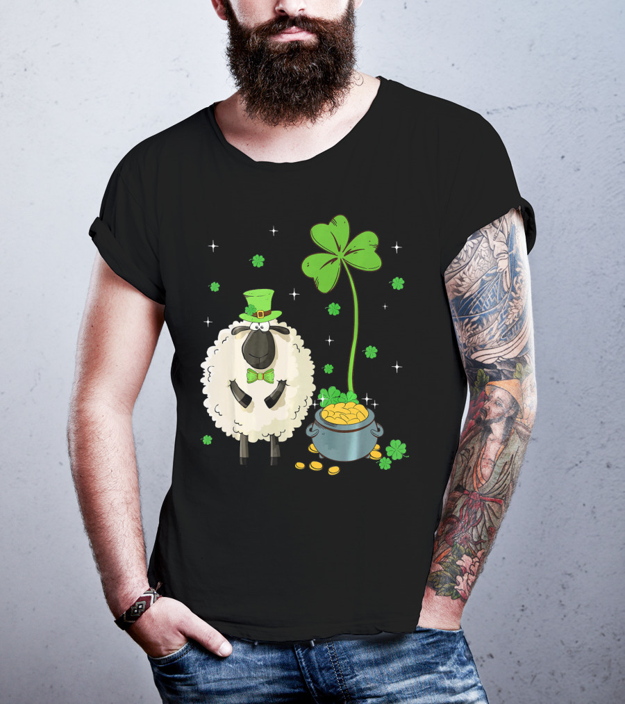 Shamrock Leprechaun Sheep With Pot Of Gold And Clover For St Patricks Day T-Shirt