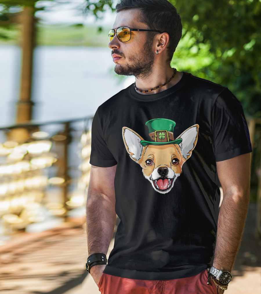 Chihuahua Leprechaun Hat Shamrock T-Shirt