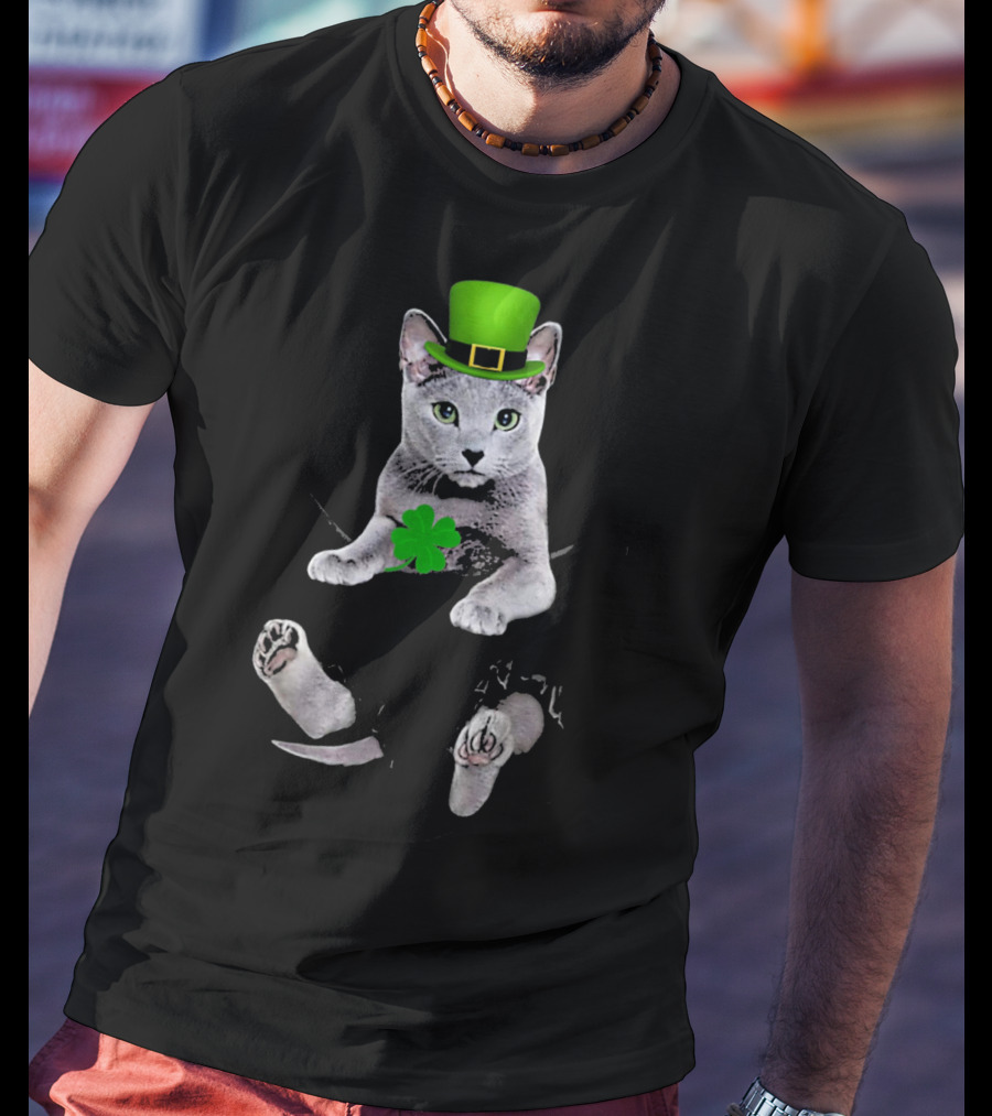 St Patricks Day Russian Blue Cat With Shamrock And Green Hat T-Shirt