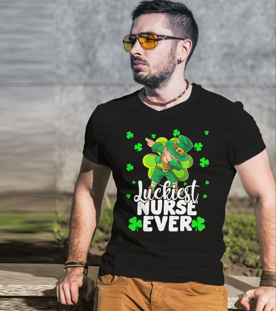 Luckiest Nurse Ever Leprechaun Dab St Patrick's Day Shamrock T-Shirt