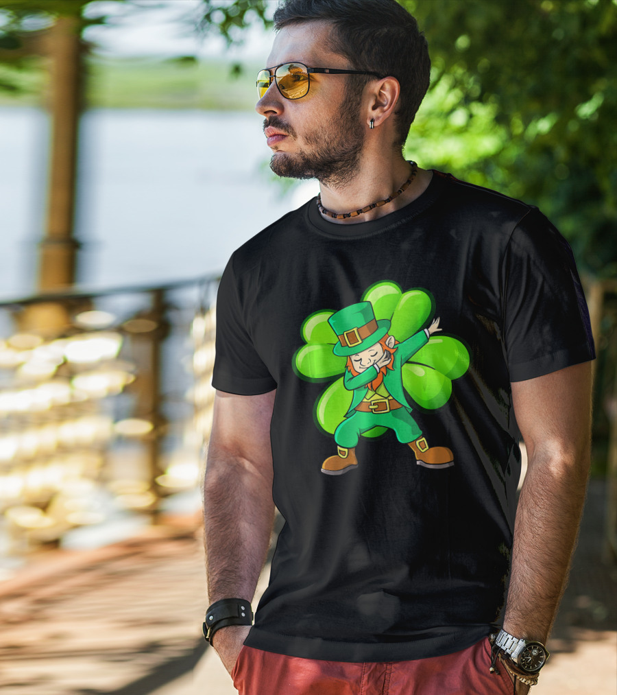 Cute Dabbing Leprechaun With Green Shamrock Background T-Shirt