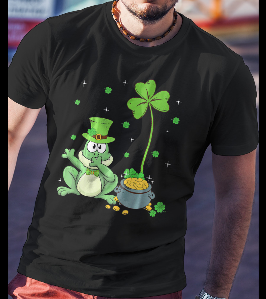 Shamrock Leprechaun Frog With Pot Of Gold And Clover Hat T-Shirt