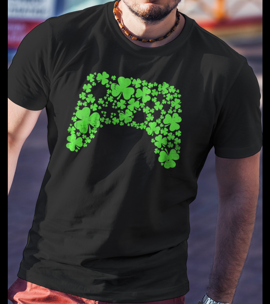 St Patricks Day Gamer Gaming Lucky Shamrock Controller T-Shirt