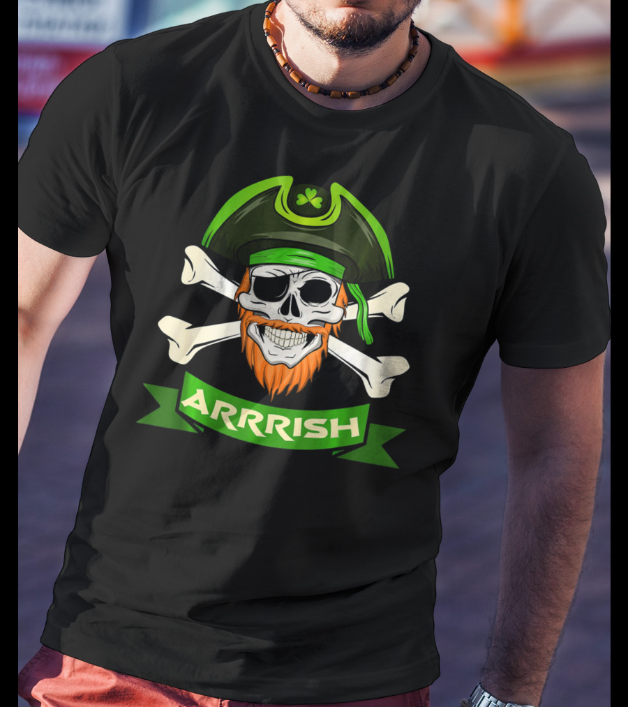 St Patricks Day Pirate Skull Arrish With Crossbones And Shamrock Hat T-Shirt