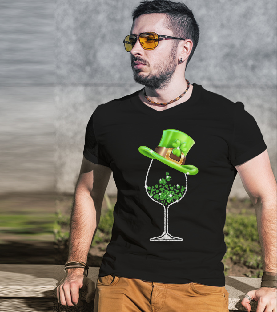 St Patricks Day Shamrock Wine Glass With Leprechaun Hat T-Shirt