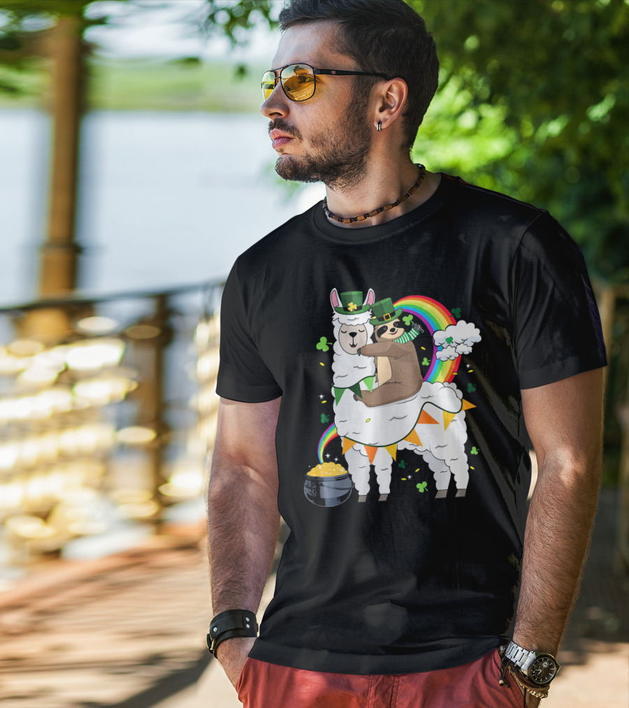 St. Patrick's Day Sloth Leprechaun With Rainbow And Gold On Llama T-Shirt
