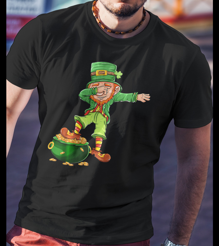 Leprechaun Dabbing St Patricks Day Pot Of Gold T-Shirt