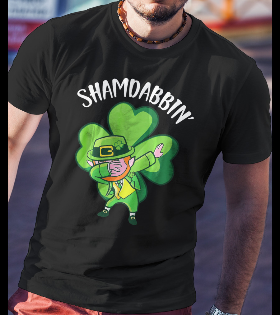 SHAMDABBIN' Leprechaun Dabbing With Big Shamrock T-Shirt
