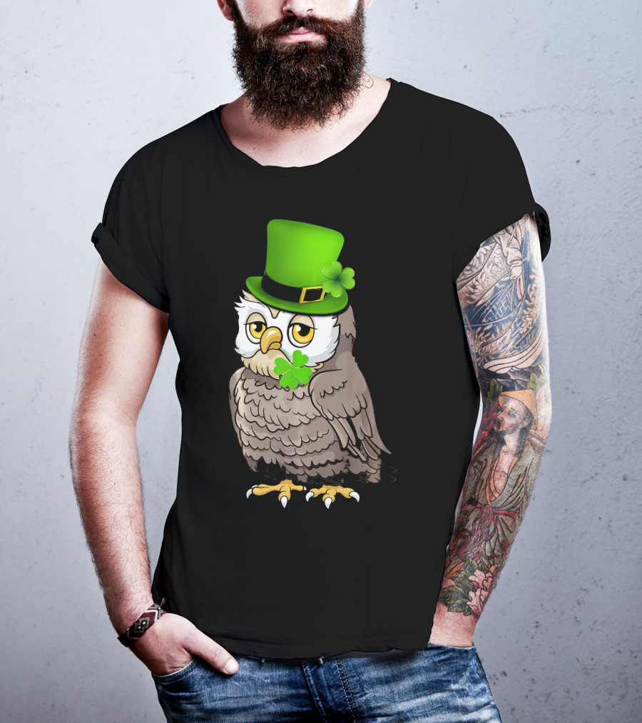St Patricks Day Owl Wearing Green Hat With Shamrock Clove T-Shirt