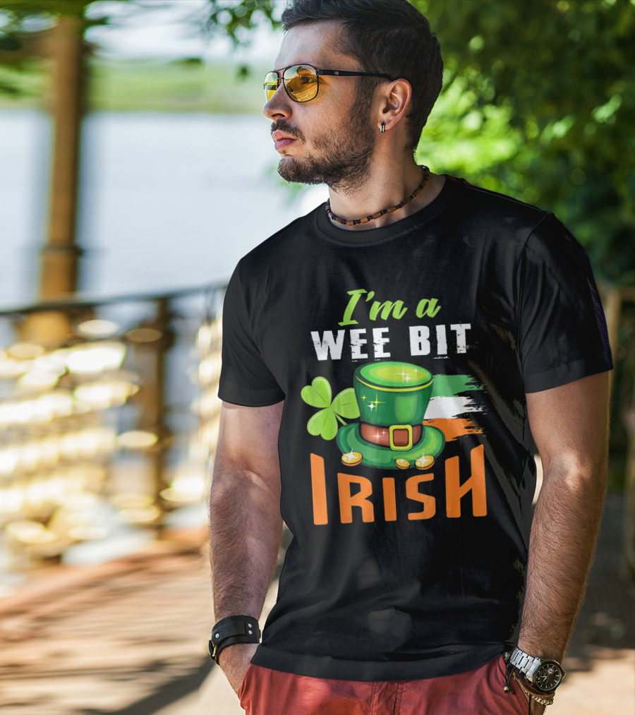 I'm A Wee Bit Irish Shamrock Hat And Flag St. Patrick's Day T-Shirt