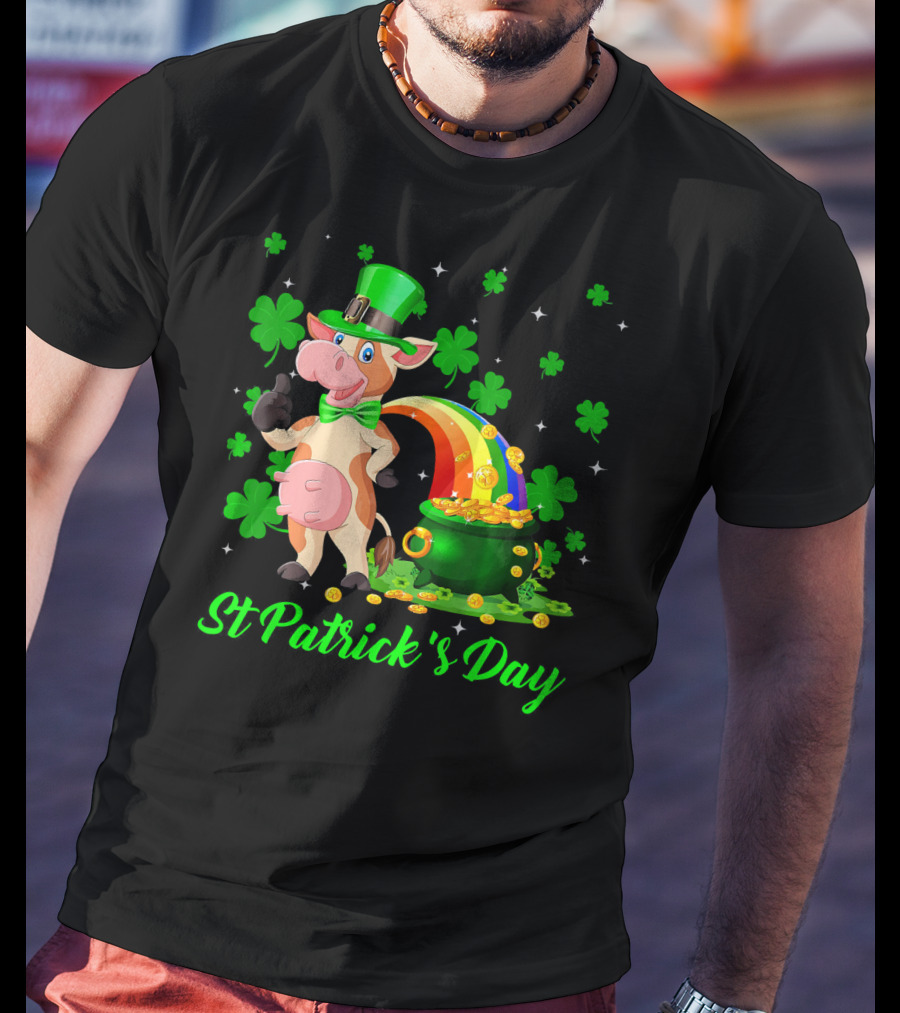 Leprechaun Cow Shamrock St Patrick's Day Rainbow Pot Of Gold T-Shirt