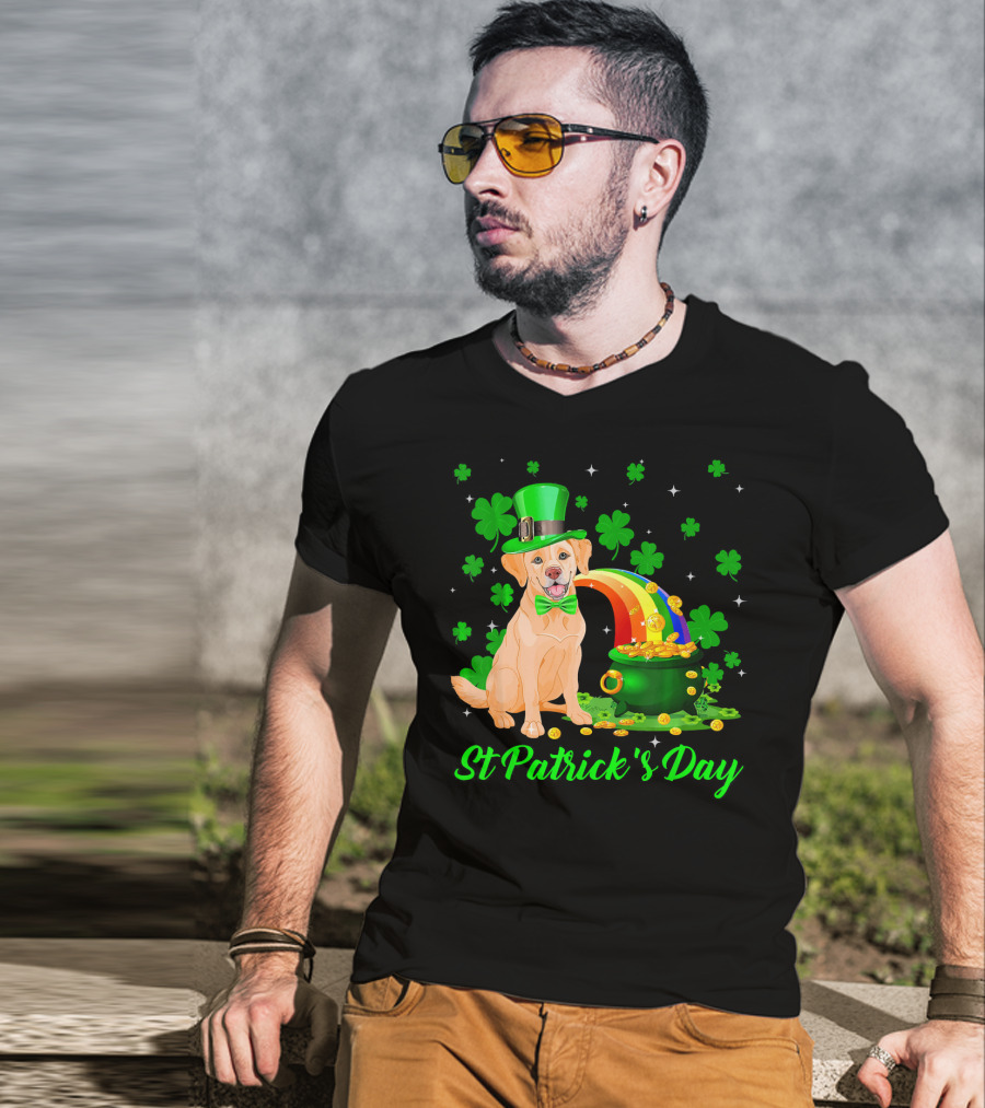 St Patrick's Day Leprechaun Golden Retriever T-Shirt