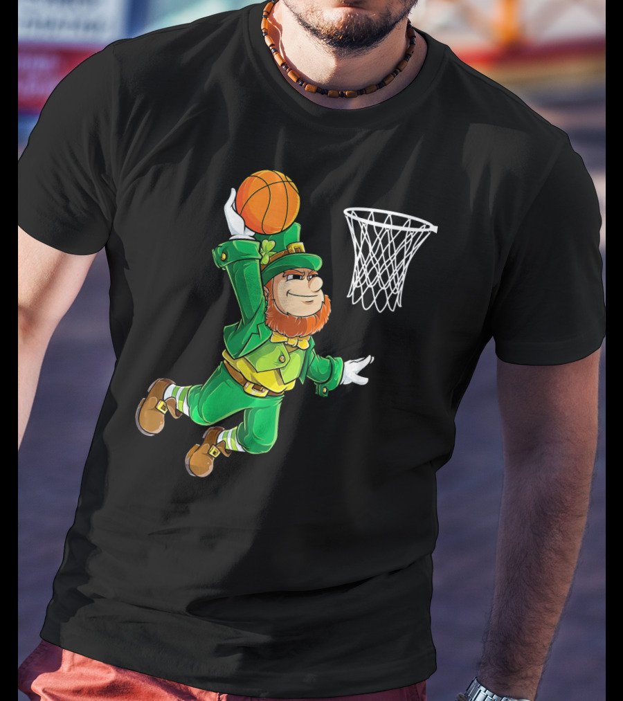 Leprechaun Basketball Dunk St Patrick's Day T-Shirt