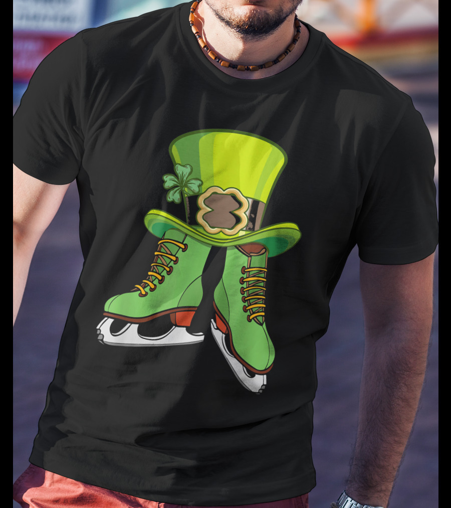 Leprechaun Figure Skating St Patricks Green Hat And Skates T-Shirt