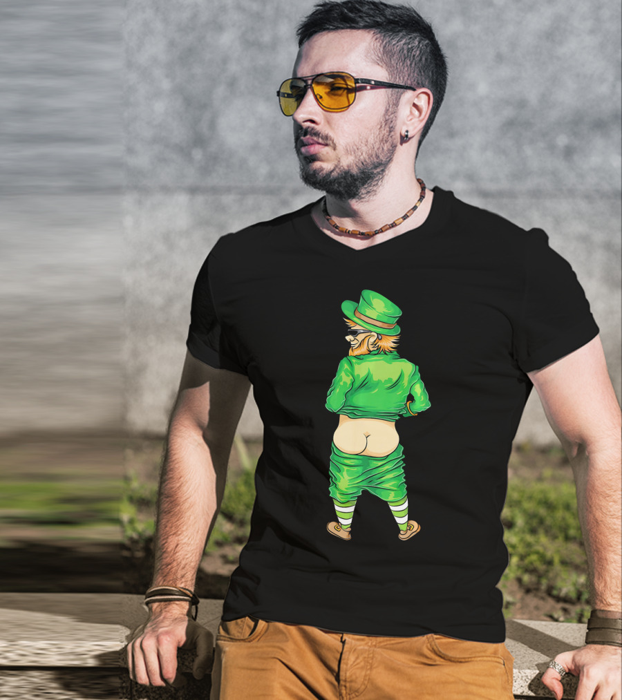 Mooning Leprechaun St. Patricks Day Funny Irish Humor T-Shirt