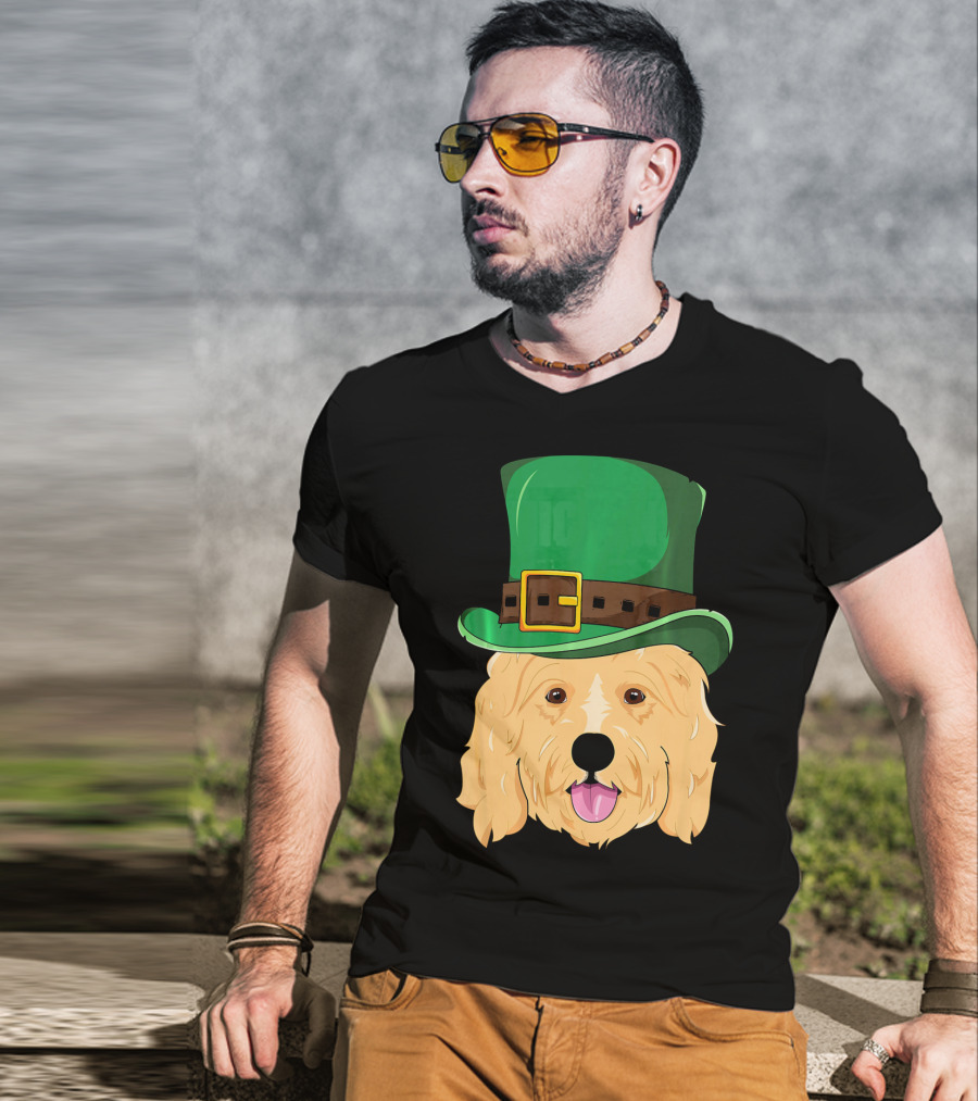 Golden Doodle St. Patrick's Day With Green Leprechaun Hat T-Shirt