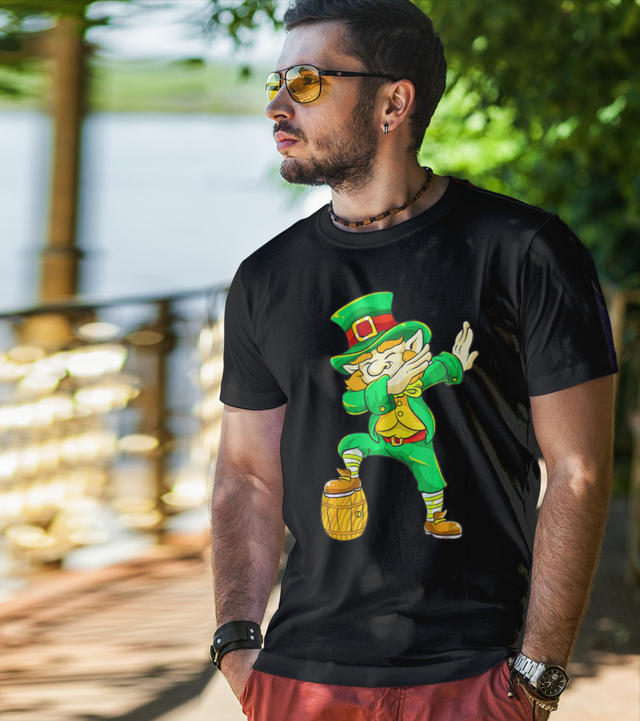 Dabbing Leprechaun Irish St Patrick's Day Beer Keg T-Shirt