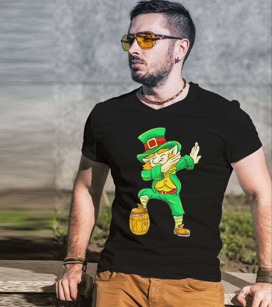 Dabbing Leprechaun Irish St Patrick's Day Beer Keg T-Shirt