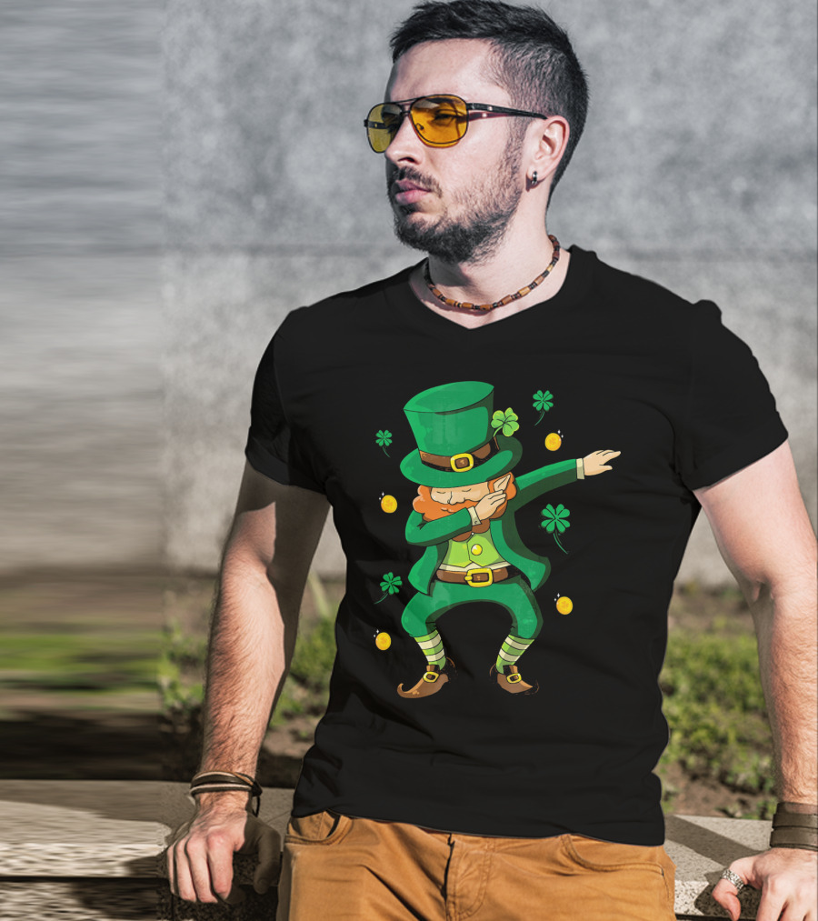 Funny Leprechaun Dabbing With Clover Coins T-Shirt