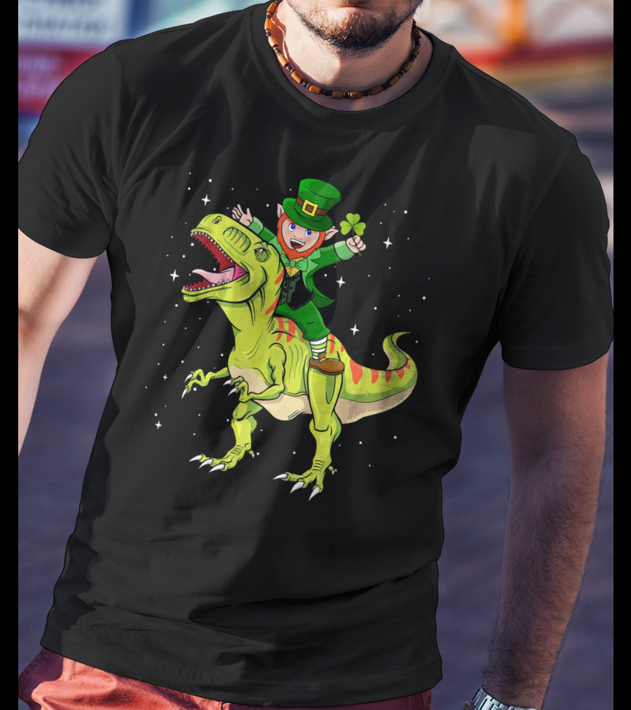 St Patricks Day Leprechaun Riding T Rex Dinosaur With Shamrock T-Shirt