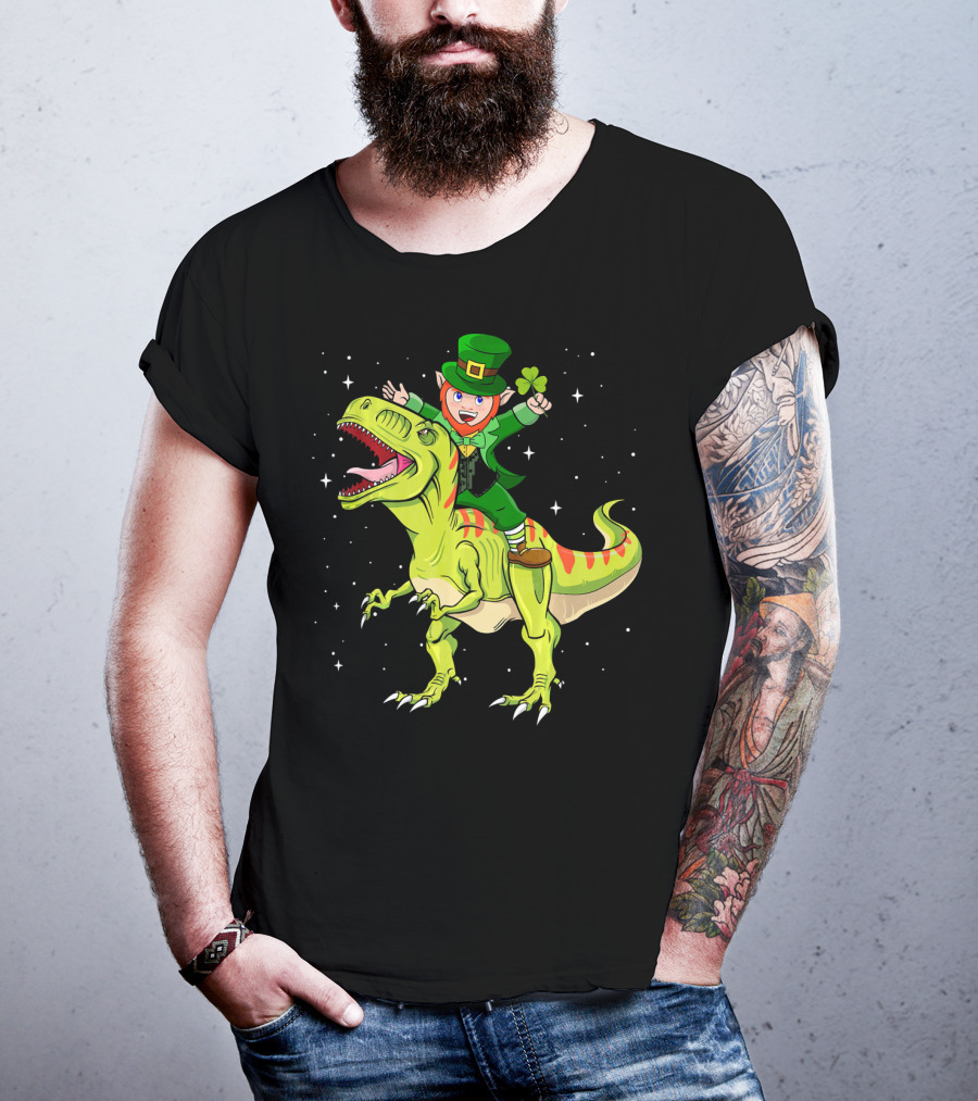 St Patricks Day Leprechaun Riding T Rex Dinosaur With Shamrock T-Shirt