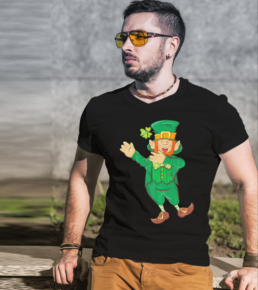 St Paddy Leprechaun Dabbing Dance Saint Clover Green T-Shirt