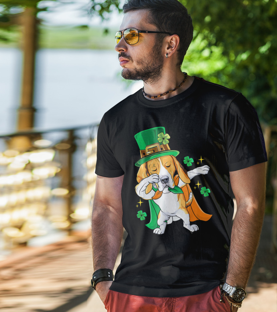 Beagle Dabbing Leprechaun St Patricks Day Shamrocks T-Shirt