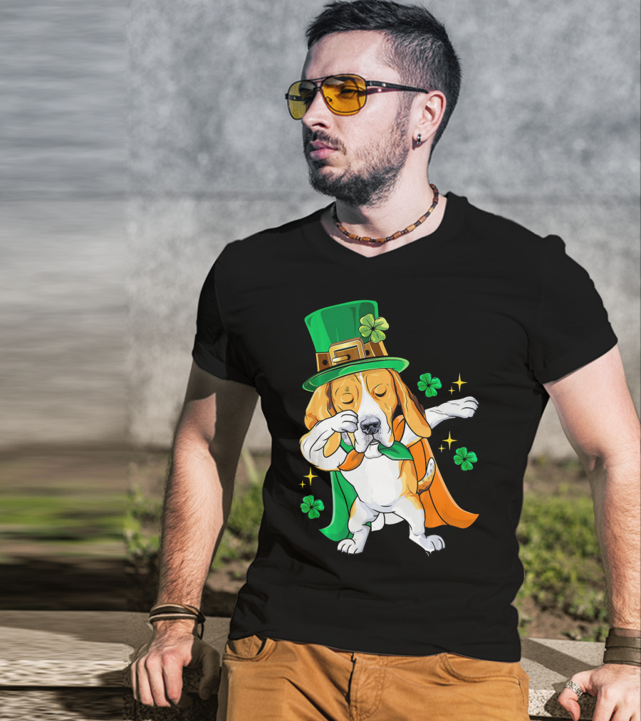 Beagle Dabbing Leprechaun St Patricks Day Shamrocks T-Shirt