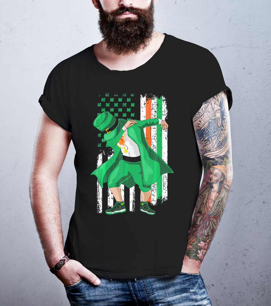 Dabbing Leprechaun With Shamrock And Irish American Flag Background T-Shirt