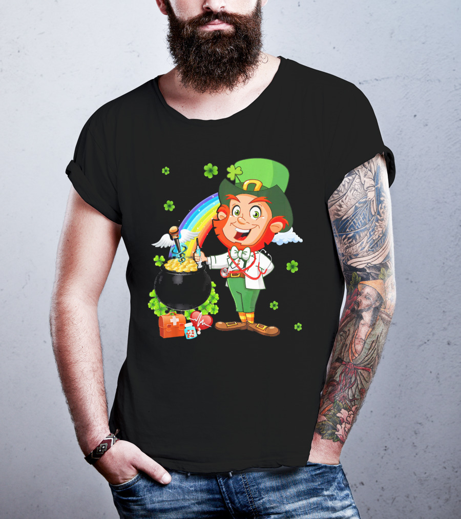 Lucky Medical Scrub Nurse Doctor Leprechaun With Pot Of Gold And Rainbow T-Shirt