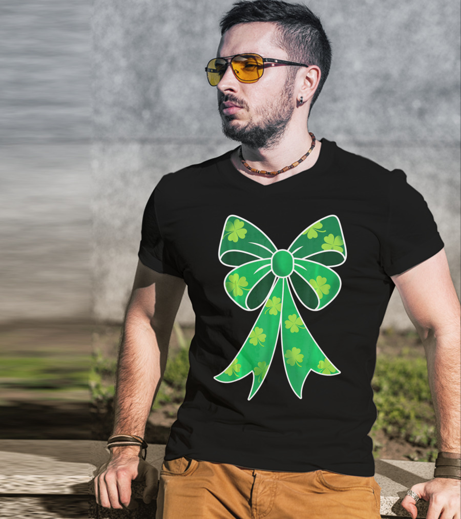 Cute Girls Irish Shamrock Bow T-Shirt