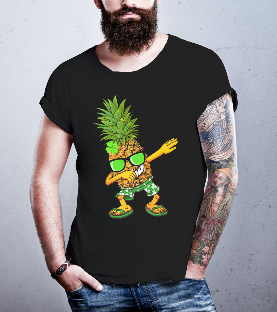 Pineapple Leprechaun Dabbing Clover Sunglasses St Patrick's Shorts T-Shirt