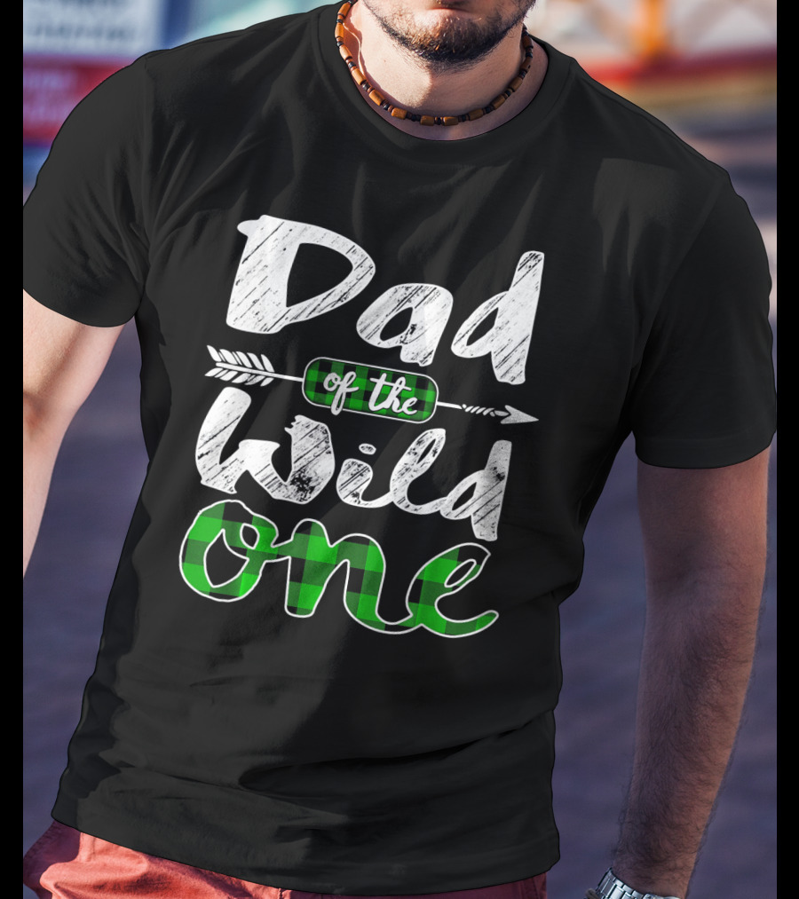 Dad Of The Wild One Irish Green Arrow Plaid T-Shirt