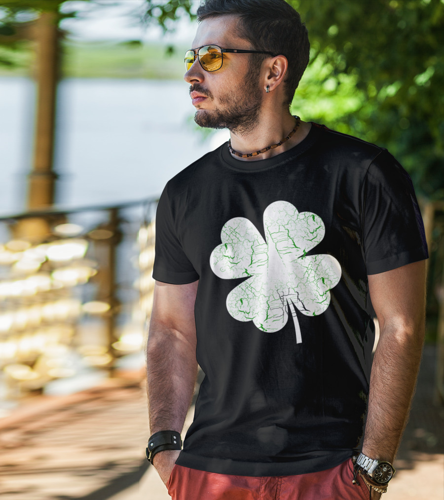 Distressed Green Textured Four Leaf Clover Luck T-Shirt