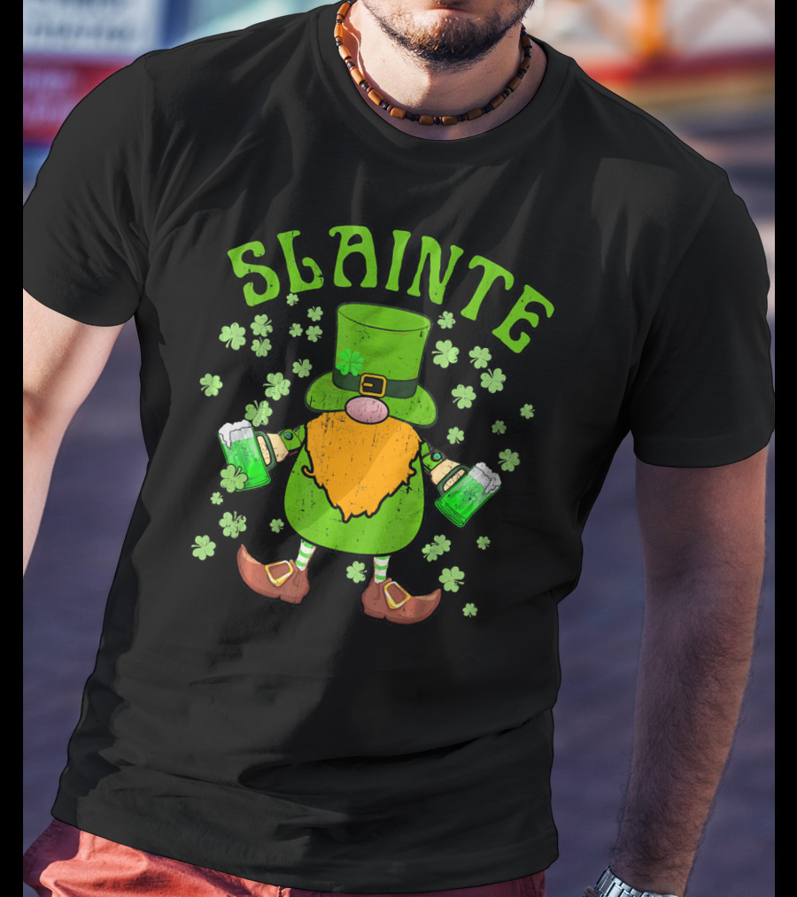SLAINTE Cute Irish Leprechaun Gnome Green Beer T-Shirt