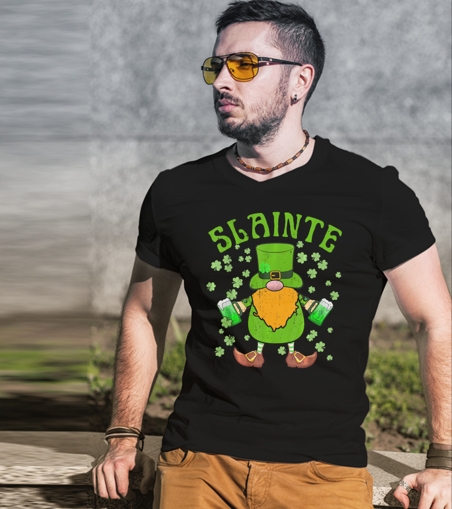 SLAINTE Cute Irish Leprechaun Gnome Green Beer T-Shirt