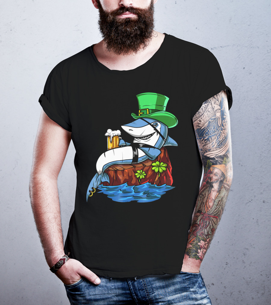 Leprechaun Shark Pirate St Patricks Beer Shamrock Rock T-Shirt
