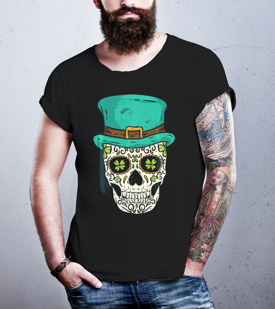 Lucky St. Patrick's Day Green Irish Skull With Celtic Shamrocks And Top Hat T-Shirt