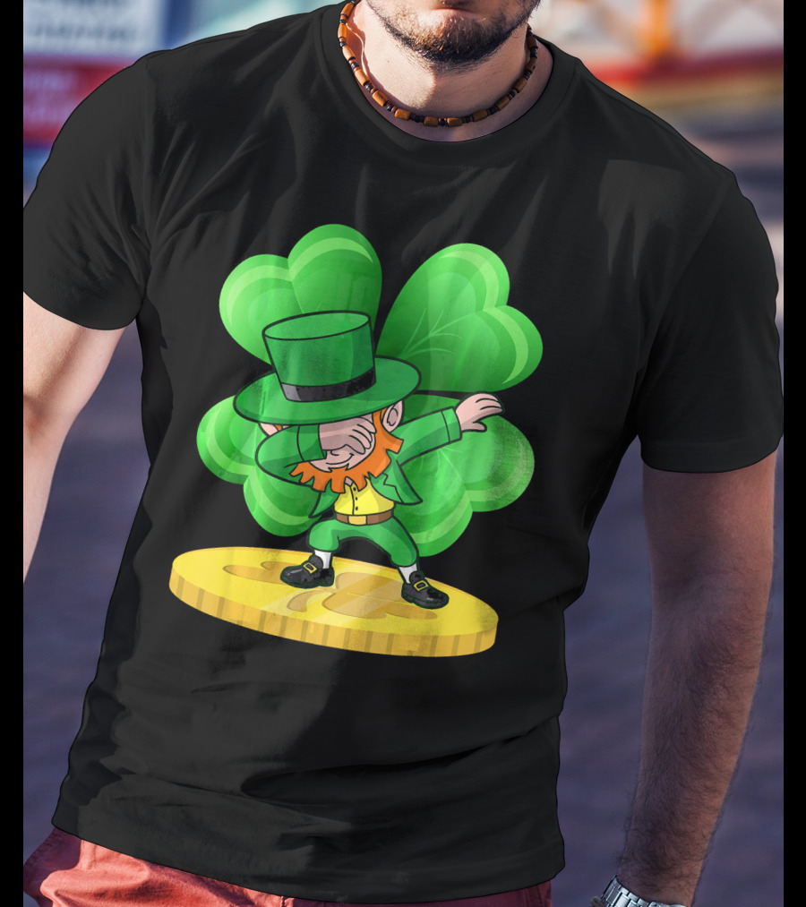 Irish St Patricks Day Dabbing Leprechaun On Shamrock Coin T-Shirt