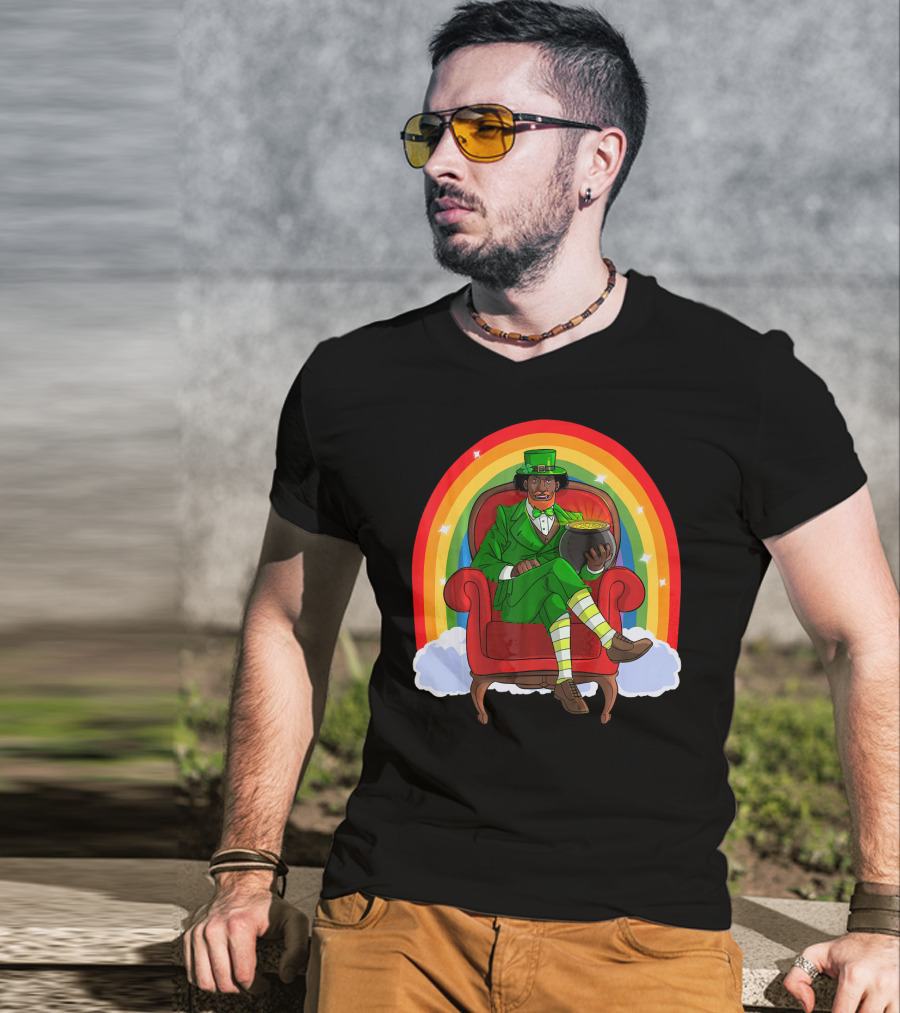 African American Leprechaun With Pot Of Gold And Rainbow St. Patricks T-Shirt