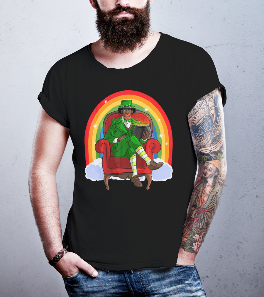 African American Leprechaun With Pot Of Gold And Rainbow St. Patricks T-Shirt