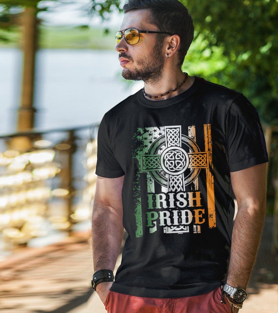 Irish Pride Celtic Cross St Patricks Day Flag Elements T-Shirt
