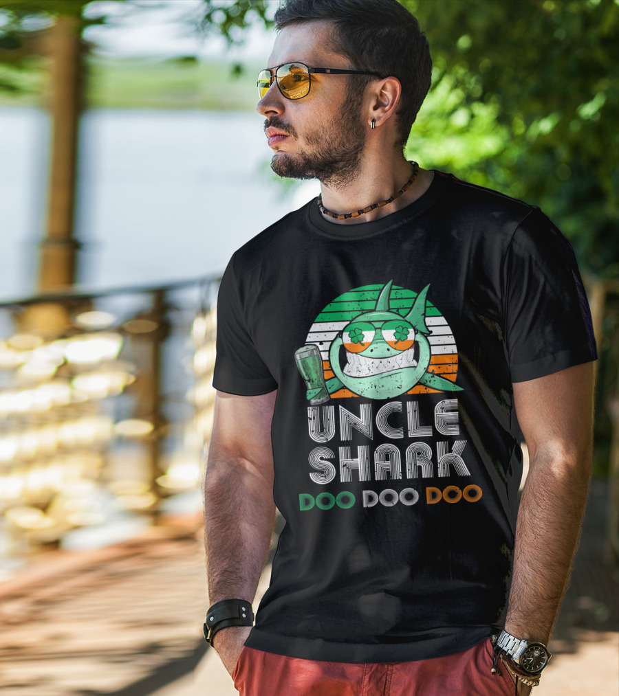 Uncle Shark Doo Doo Doo Retro Vintage Irish Beer Shamrock Fun T-Shirt