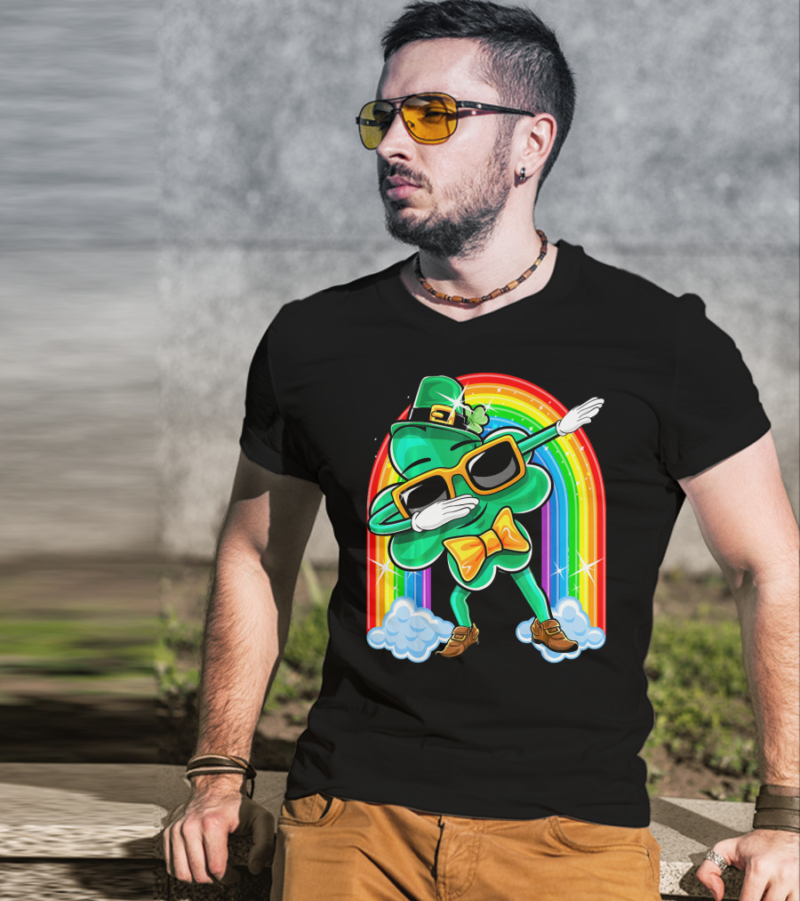 Dabbing St. Patricks Day Shamrock Leprechaun With Rainbow T-Shirt