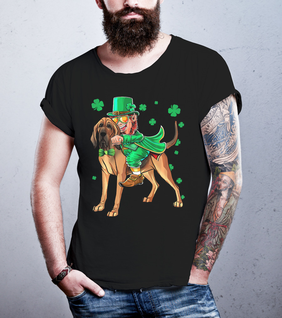 Leprechaun Riding Bloodhound Shamrock St. Patrick's Day T-Shirt
